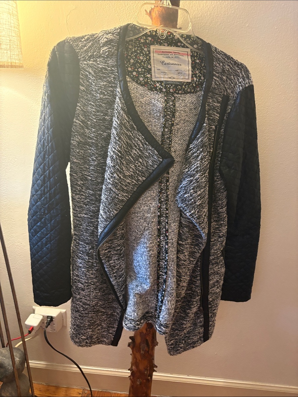 Cartonnier Gray Marled Open-Front Cardigan with Black Quilted Sleeves